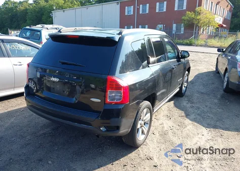 2012 Jeep Compass Latitude z USA, uszkodzony, nr VIN 1C4NJDEB0CD659097